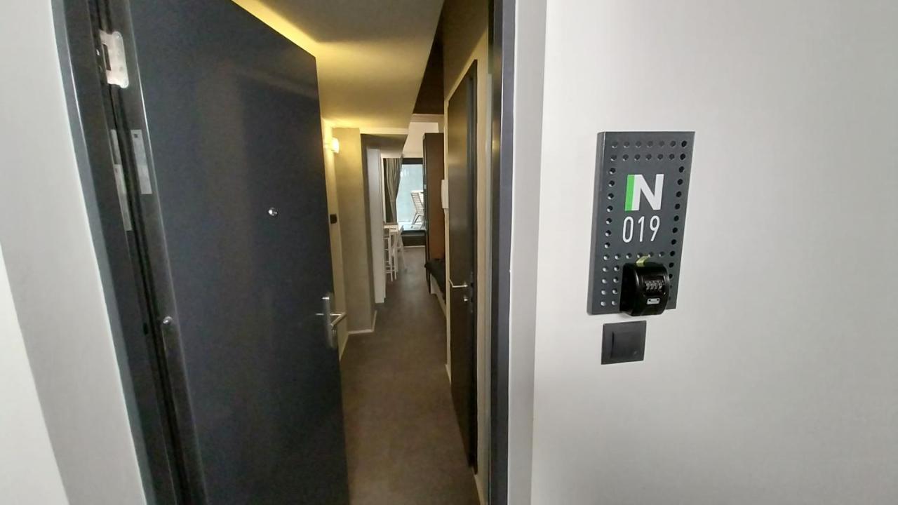 Peaceful Basement Apartment With Terrace & Free Gym Boedapest Buitenkant foto
