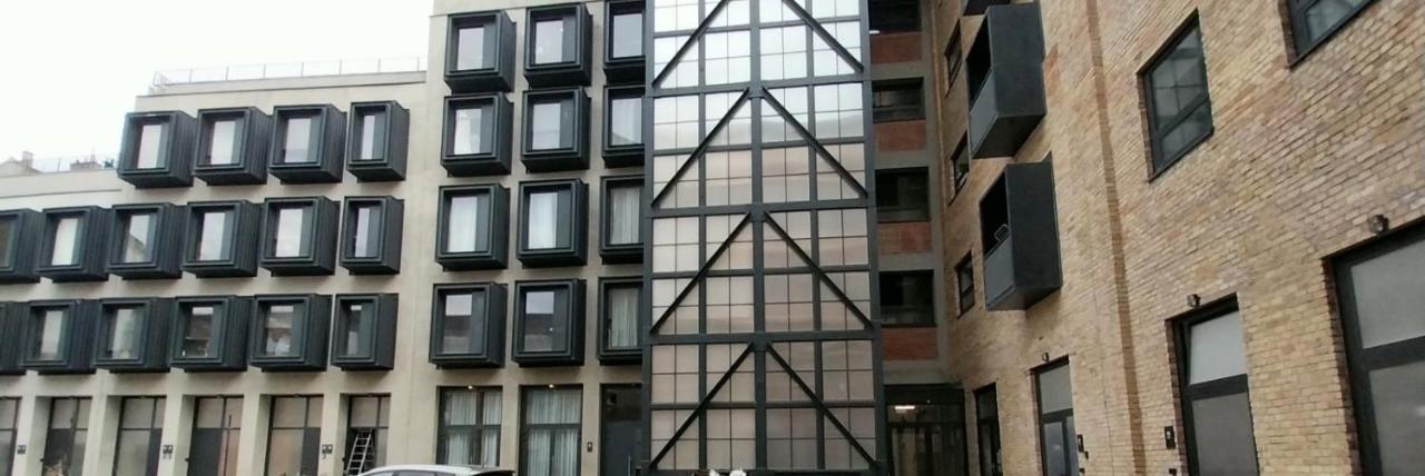 Peaceful Basement Apartment With Terrace & Free Gym Boedapest Buitenkant foto