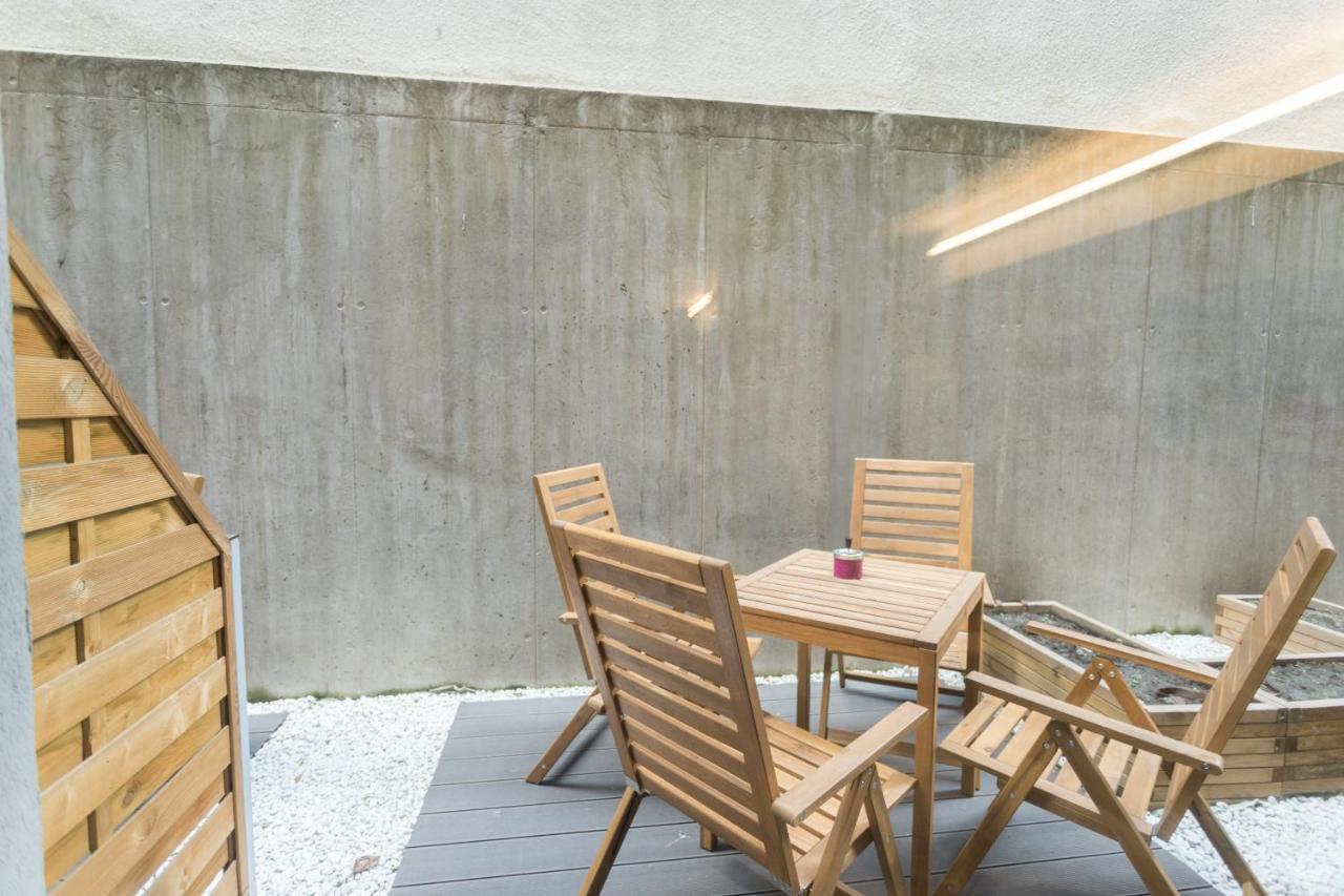 Peaceful Basement Apartment With Terrace & Free Gym Boedapest Buitenkant foto